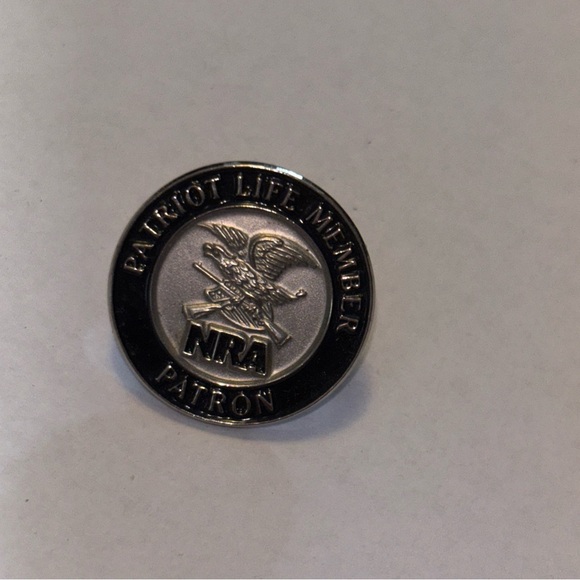 NRA National Rifle Association Patriot life Member Hat Lapel Tie Tack Pin - Picture 4 of 5
